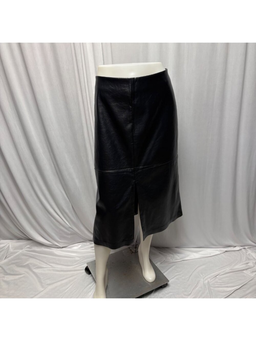 Edited X Hunter McGrady Faux Leather Skirt Womens Size 18W Black Midi NEW